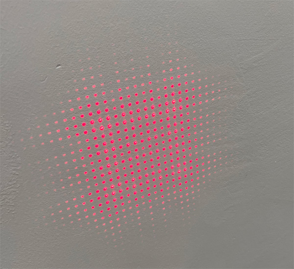 2D diffractive beam splitter -