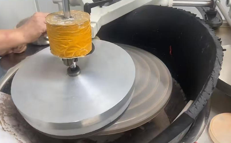 Polishing components2 -